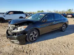 1HGCR2F31HA256199 2017 HONDA ACCORD