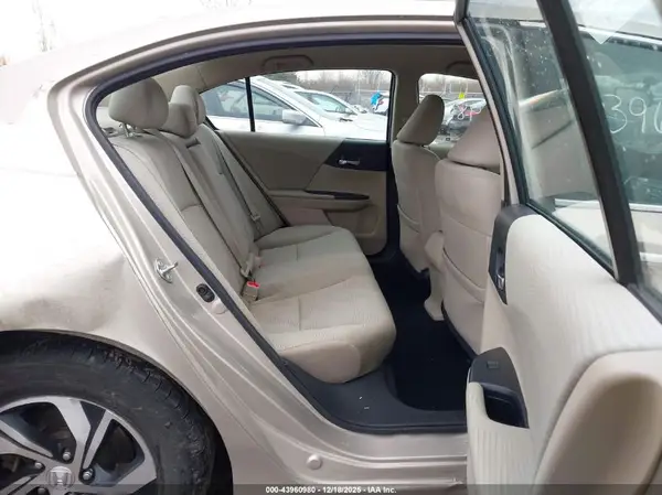 1HGCR2F31HA305904 2017 HONDA ACCORD - Image 8