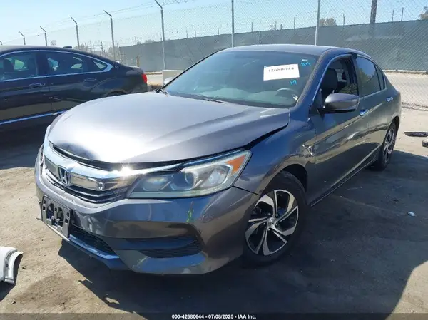 1HGCR2F32GA031028 2016 HONDA ACCORD - Image 2