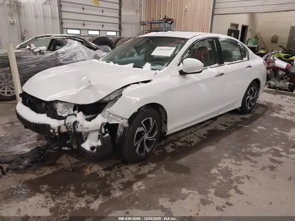 1HGCR2F32GA043499 2016 HONDA ACCORD - Image 2
