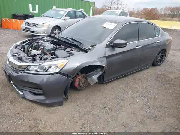 1HGCR2F32GA111803 2016 HONDA ACCORD - Image 2
