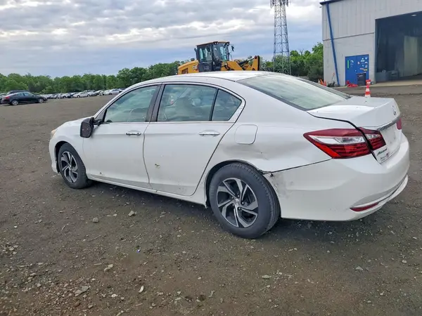 1HGCR2F32GA126365 2016 HONDA ACCORD - Image 2