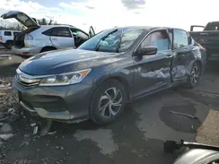 1HGCR2F32GA138631 2016 HONDA ACCORD