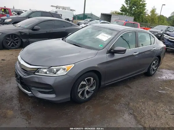 1HGCR2F32GA207320 2016 HONDA ACCORD - Image 2