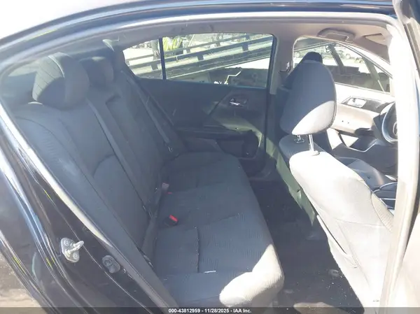 1HGCR2F32GA217037 2016 HONDA ACCORD - Image 8