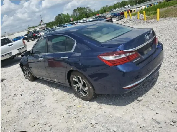 1HGCR2F32HA000850 2017 HONDA ACCORD - Image 2