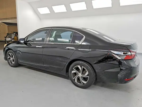 1HGCR2F32HA002209 2017 HONDA ACCORD - Image 2
