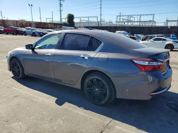 1HGCR2F32HA006681 2017 HONDA ACCORD - Image 2