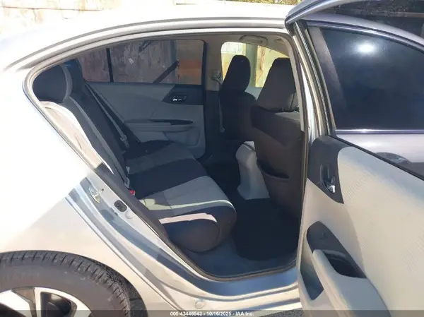 1HGCR2F32HA030155 2017 HONDA ACCORD - Image 8