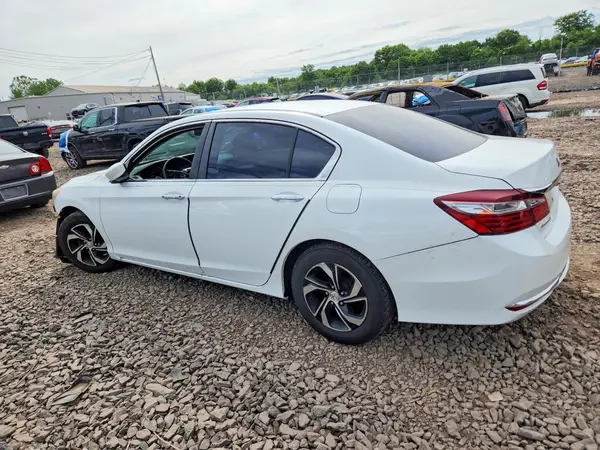 1HGCR2F32HA052155 2017 HONDA ACCORD - Image 2
