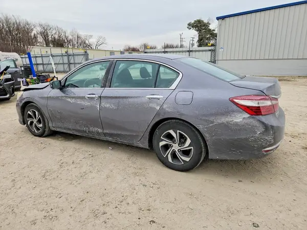 1HGCR2F32HA057310 2017 HONDA ACCORD - Image 2