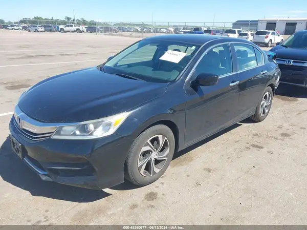 1HGCR2F32HA061924 2017 HONDA ACCORD - Image 2