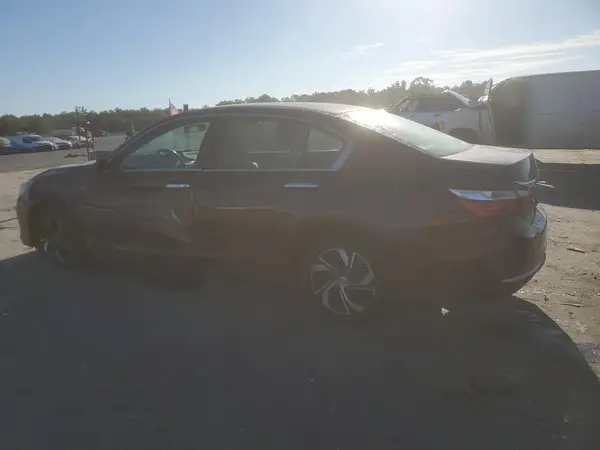 1HGCR2F32HA092235 2017 HONDA ACCORD - Image 2