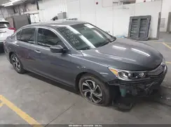 1HGCR2F32HA109373 2017 HONDA ACCORD