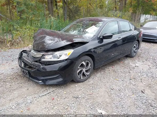 1HGCR2F32HA121071 2017 HONDA ACCORD - Image 2