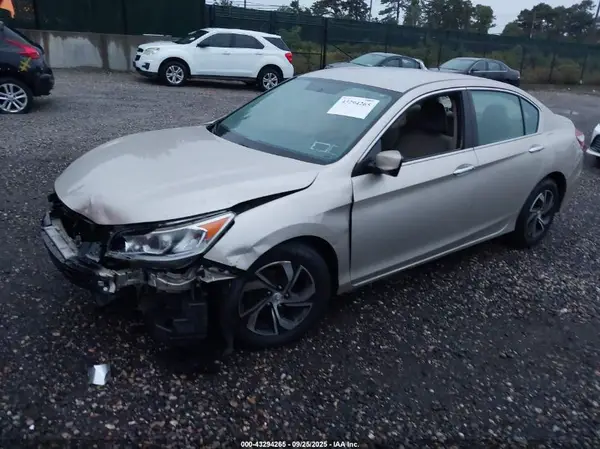 1HGCR2F32HA127940 2017 HONDA ACCORD - Image 2
