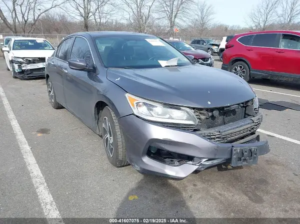 1HGCR2F32HA143510 2017 HONDA ACCORD - Image 1