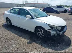 1HGCR2F32HA163319 2017 HONDA ACCORD