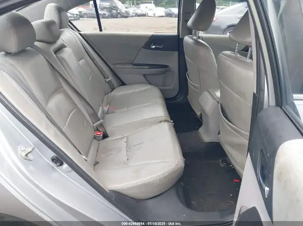 1HGCR2F32HA163398 2017 HONDA ACCORD - Image 8
