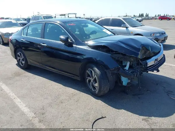 1HGCR2F32HA181397 2017 HONDA ACCORD - Image 1