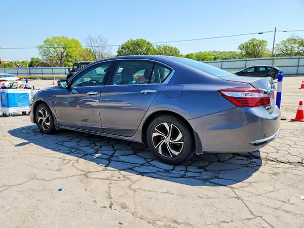 1HGCR2F32HA192352 2017 HONDA ACCORD - Image 2