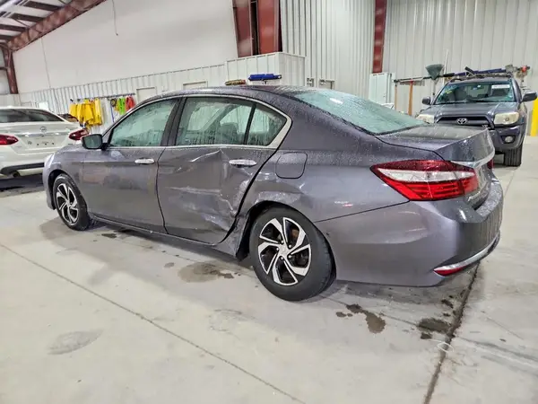 1HGCR2F32HA210235 2017 HONDA ACCORD - Image 2