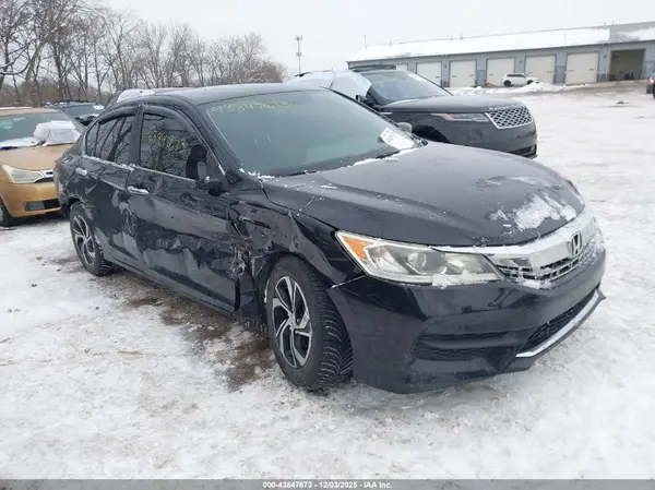 1HGCR2F32HA212339 2017 HONDA ACCORD - Image 1