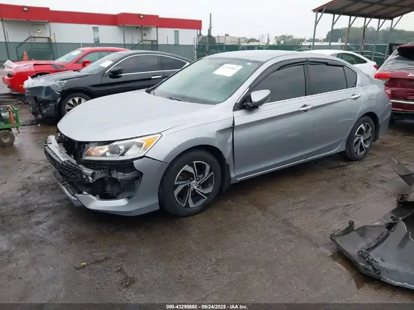 1HGCR2F32HA234518 2017 HONDA ACCORD - Image 2