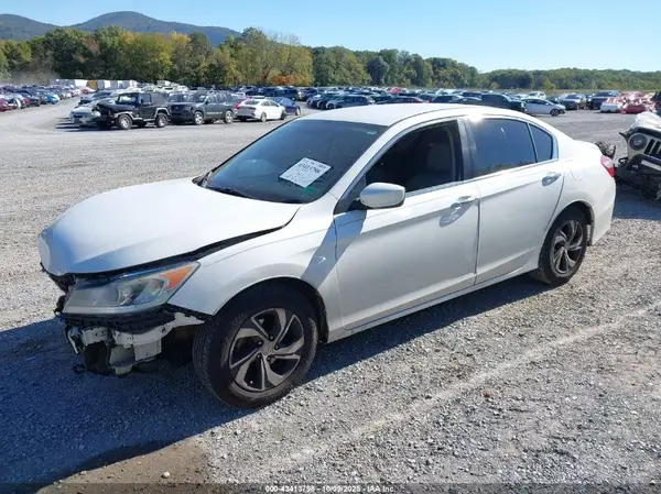 1HGCR2F32HA238603 2017 HONDA ACCORD - Image 2