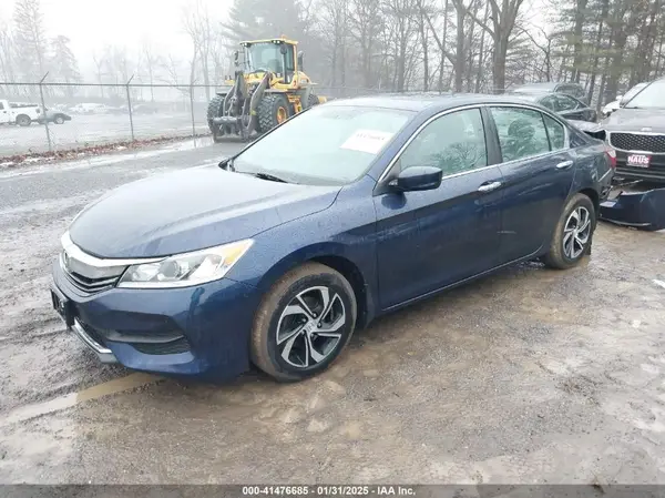 1HGCR2F32HA264571 2017 HONDA ACCORD - Image 2