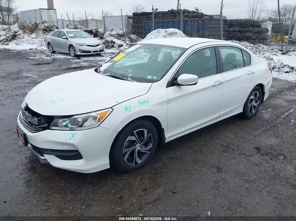 1HGCR2F32HA274341 2017 HONDA ACCORD - Image 2