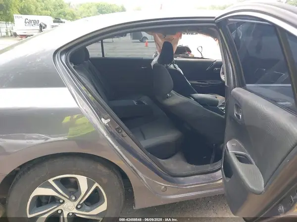 1HGCR2F32HA275408 2017 HONDA ACCORD - Image 8