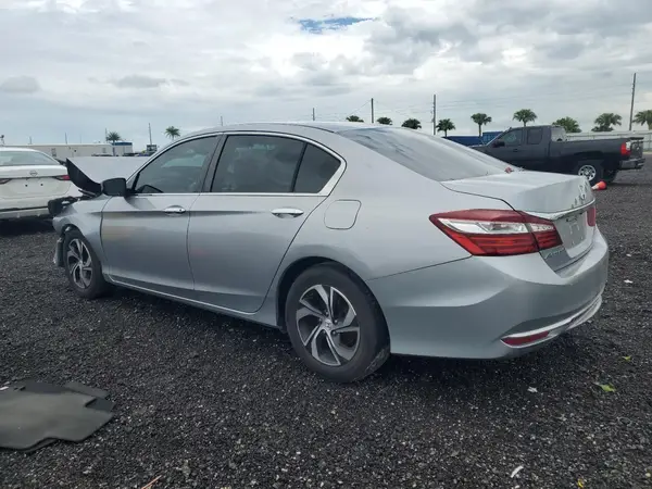 1HGCR2F32HA280026 2017 HONDA ACCORD - Image 2