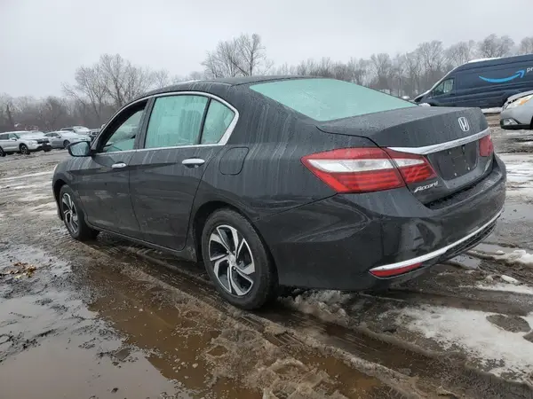 1HGCR2F32HA285761 2017 HONDA ACCORD - Image 2
