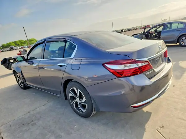 1HGCR2F32HA290538 2017 HONDA ACCORD - Image 2