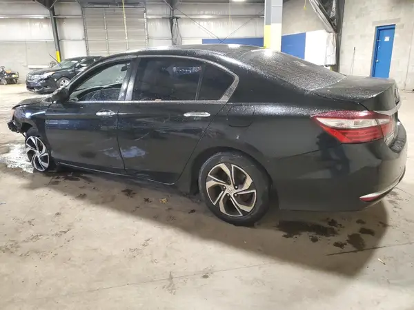 1HGCR2F32HA299577 2017 HONDA ACCORD - Image 2