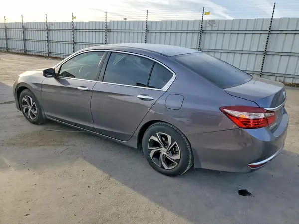 1HGCR2F32HA300646 2017 HONDA ACCORD - Image 2