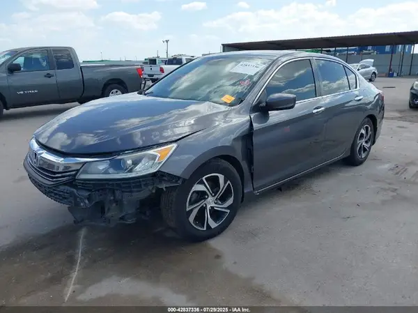 1HGCR2F32HA302042 2017 HONDA ACCORD - Image 2