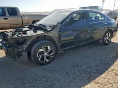 1HGCR2F32HA303207 2017 HONDA ACCORD