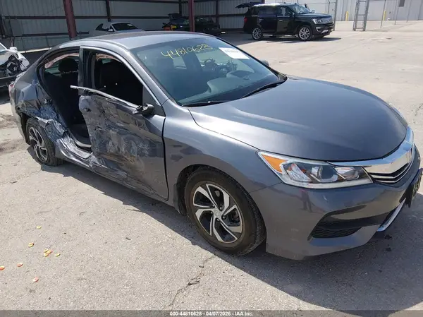 1HGCR2F33GA045259 2016 HONDA ACCORD - Image 1