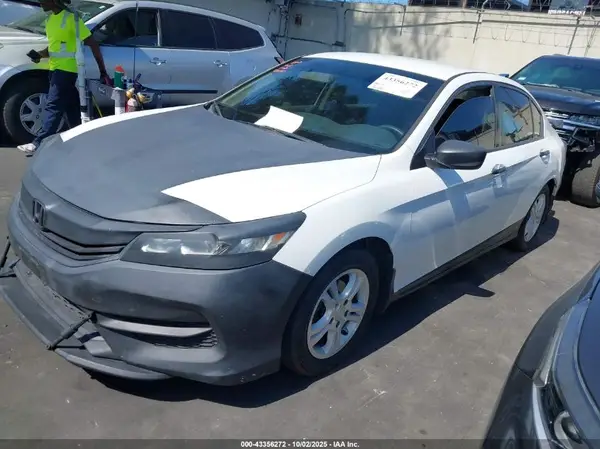 1HGCR2F33GA067780 2016 HONDA ACCORD - Image 2