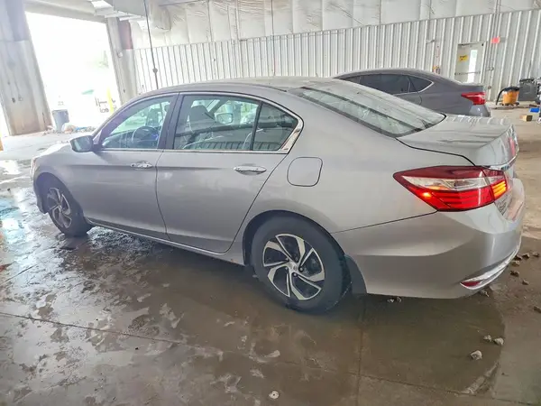1HGCR2F33GA076026 2016 HONDA ACCORD - Image 2