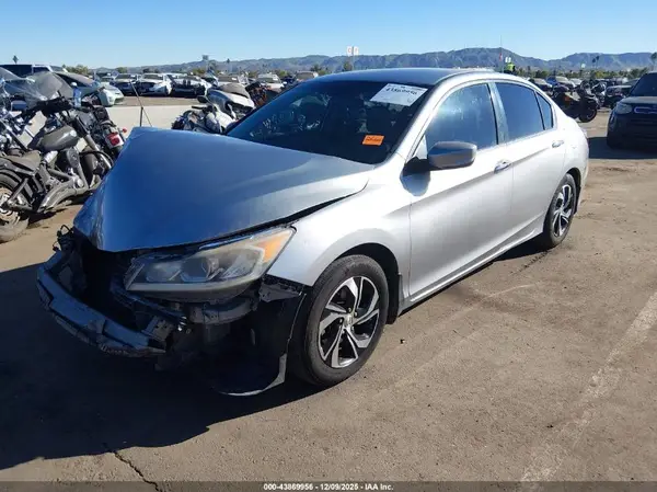 1HGCR2F33GA156703 2016 HONDA ACCORD - Image 2