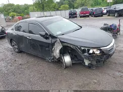 1HGCR2F33GA217015 2016 HONDA ACCORD