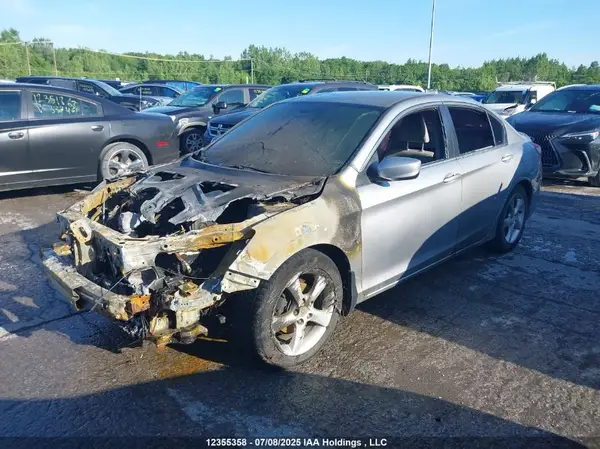 1HGCR2F33GA801608 2016 HONDA ACCORD - Image 2