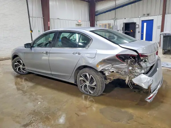 1HGCR2F33HA000100 2017 HONDA ACCORD - Image 2