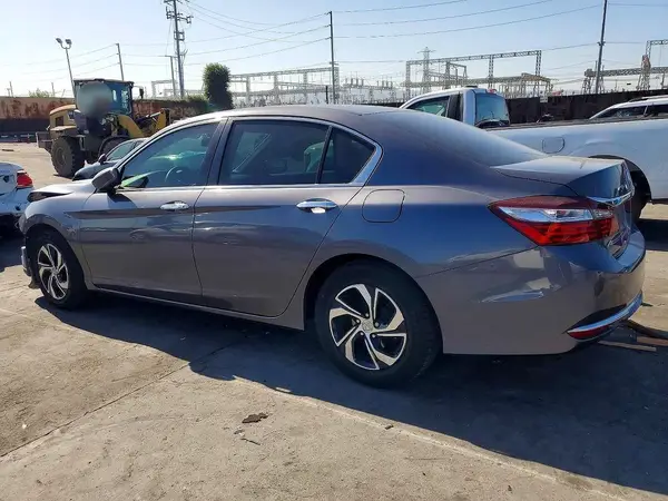 1HGCR2F33HA006009 2017 HONDA ACCORD - Image 2