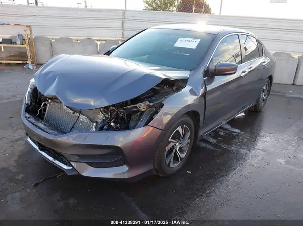 1HGCR2F33HA023604 2017 HONDA ACCORD - Image 2
