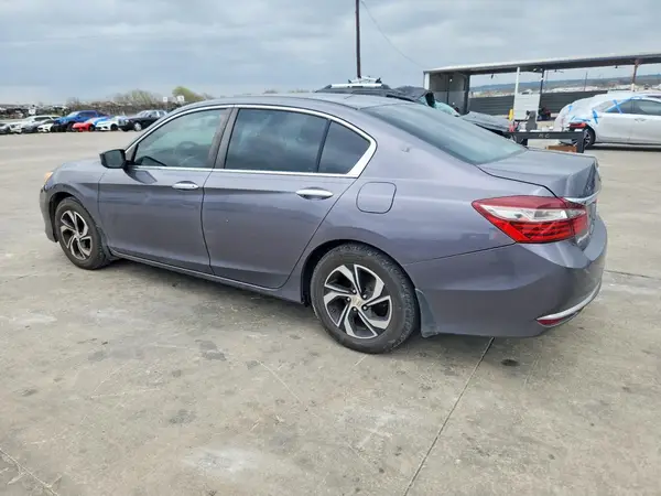 1HGCR2F33HA038250 2017 HONDA ACCORD - Image 2