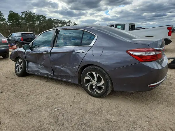 1HGCR2F33HA056568 2017 HONDA ACCORD - Image 2